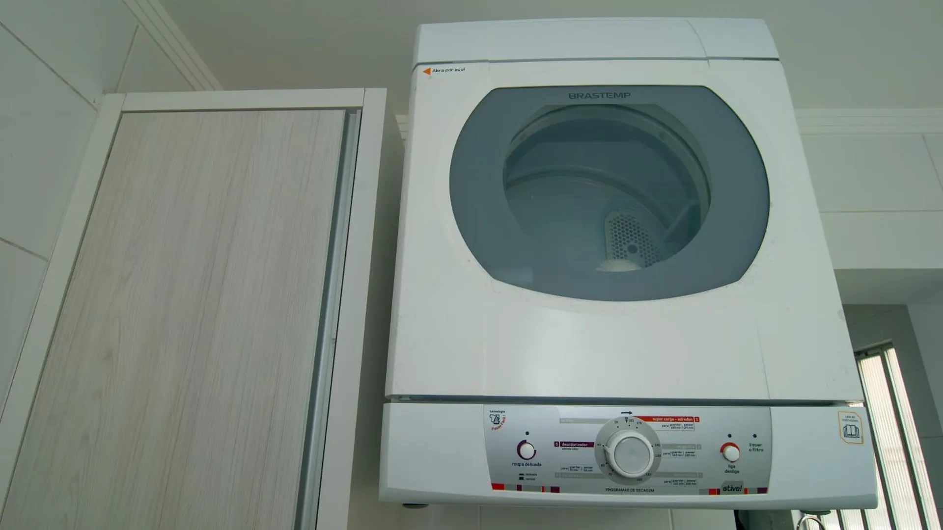 Quadra Mar Na R. 2000, 4 Quartos C/ Garagem Jj8308 Balneario Camboriu 0*,  Brazil