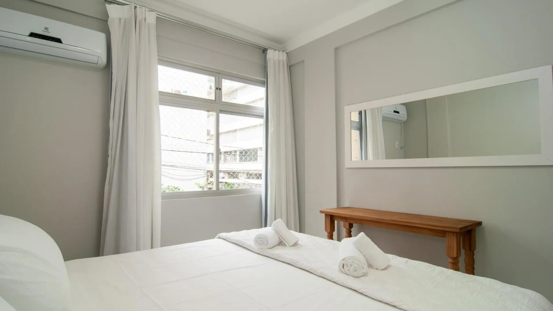 Apartment Quadra Mar Na R. 2000, 4 Quartos C/ Garagem Jj8308 Balneario Camboriu