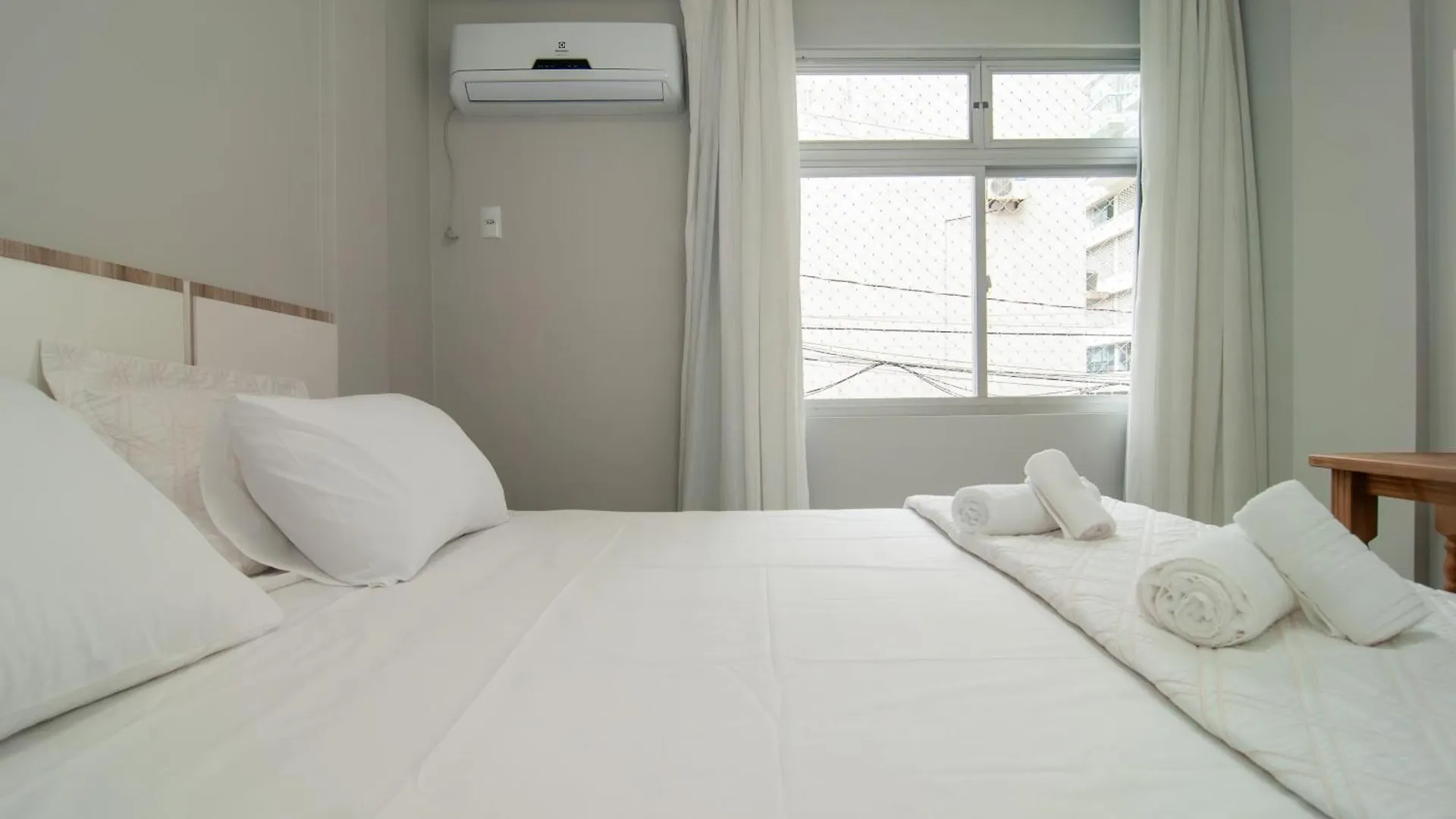 Quadra Mar Na R. 2000, 4 Quartos C/ Garagem Jj8308 Balneário Camboriú Brazilië
